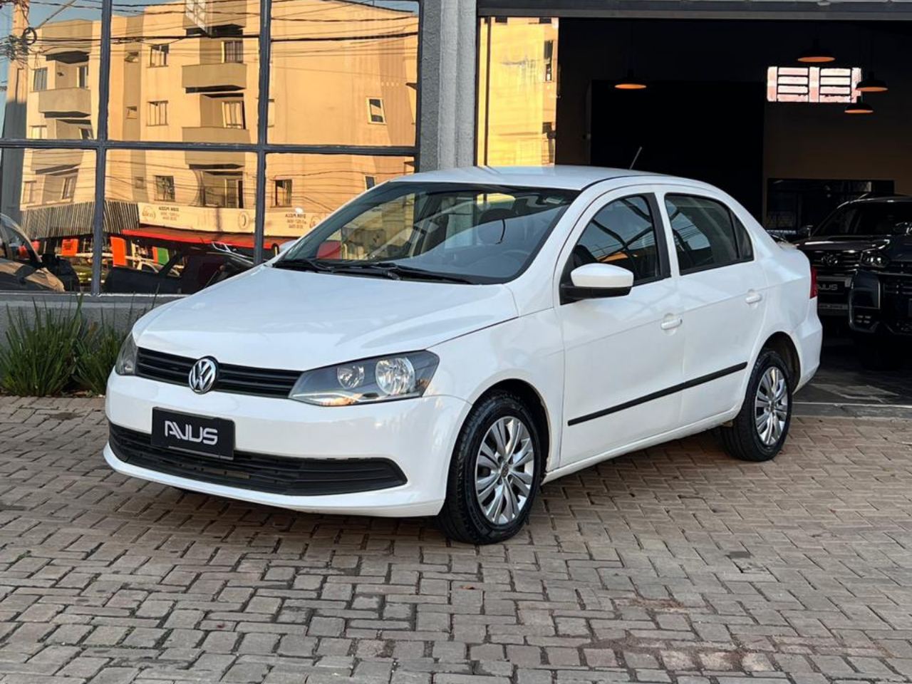 Volkswagen Voyage 1.0 Tec Trendline Branco - foto 2