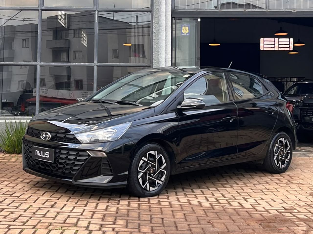 Hyundai HB20 1.0 Sense Preto - foto 2