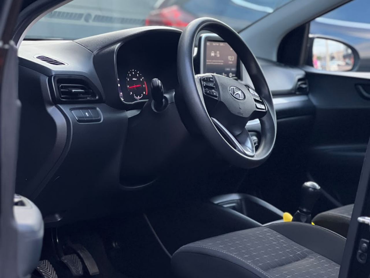 Hyundai HB20 1.0 Sense Preto - foto 3