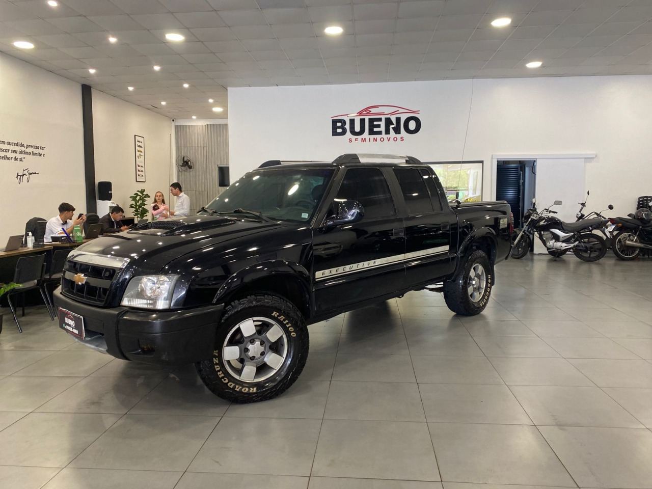 S10 (Cabine Dupla) Executive 4x2 2.4 (Flex)