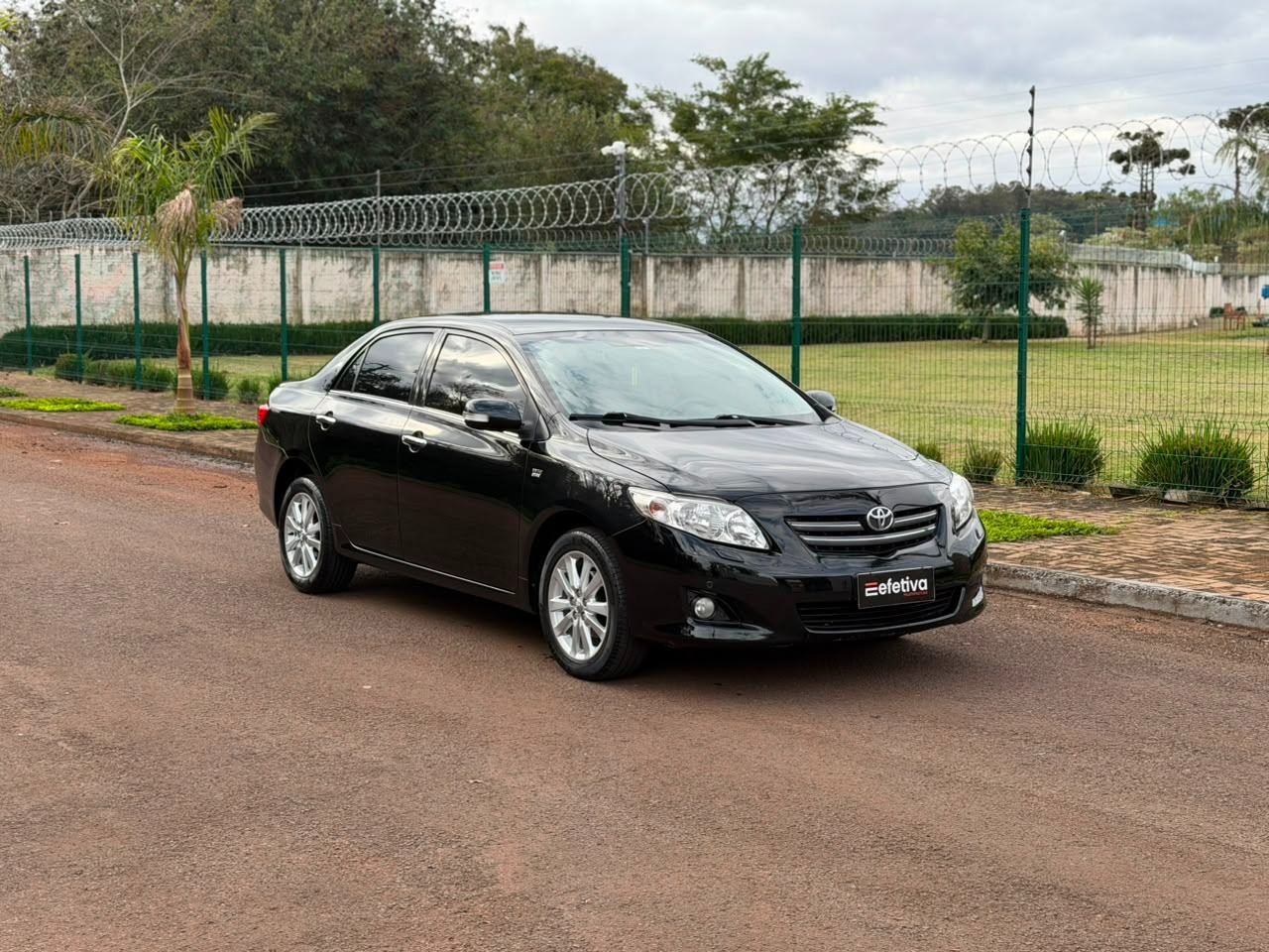 Toyota Corolla Sedan Seg 1.8 16V (flex) (aut) Preto - foto 3