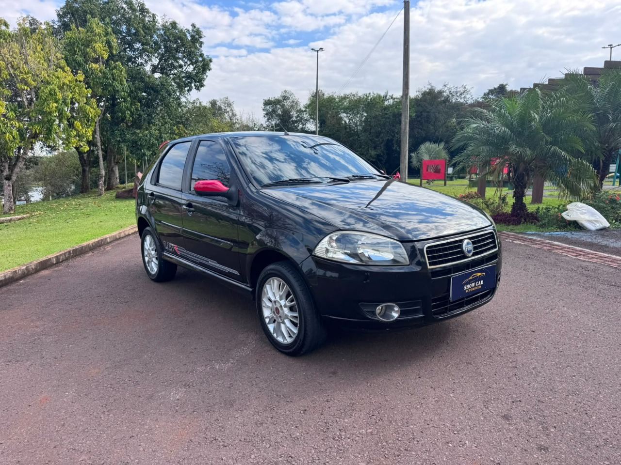 Fiat Palio 1.8 R (flex) 4P Preto - foto 2