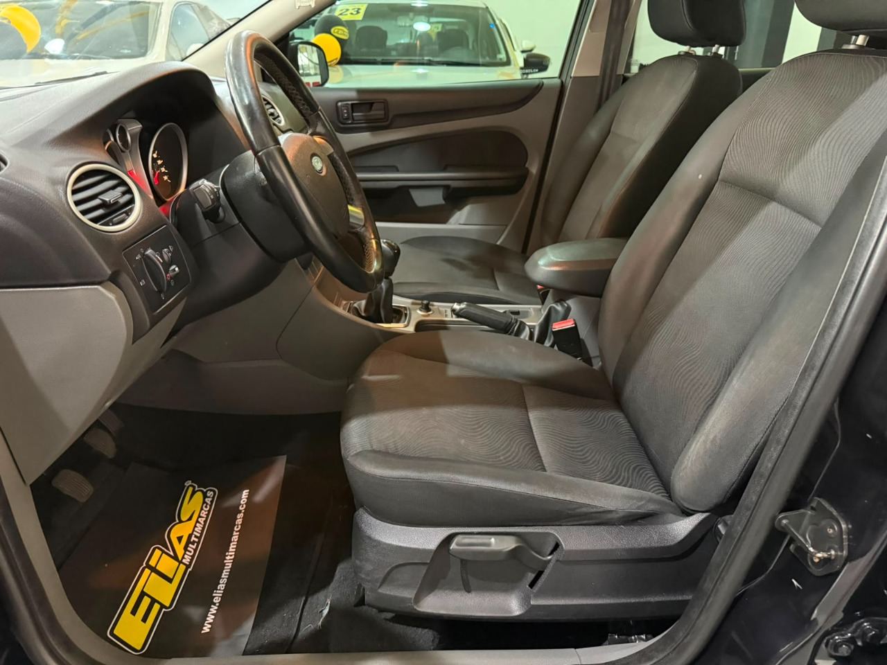 Ford Focus Hatch Hatch Glx 1.6 16V (flex) Preto - foto 8
