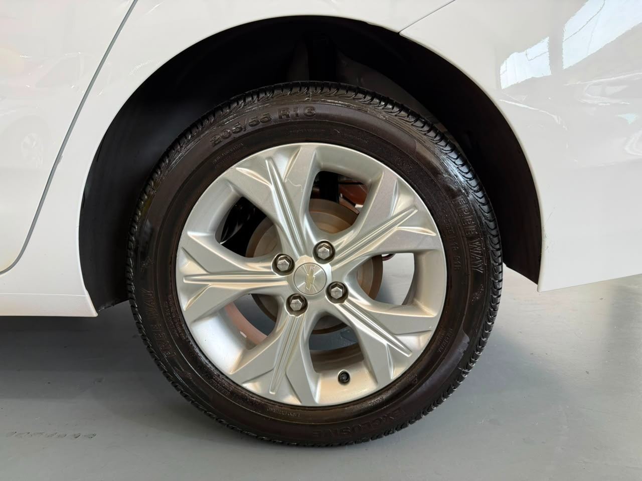 Chevrolet Onix 1.0 Turbo LTZ (aut) Branco - foto 9