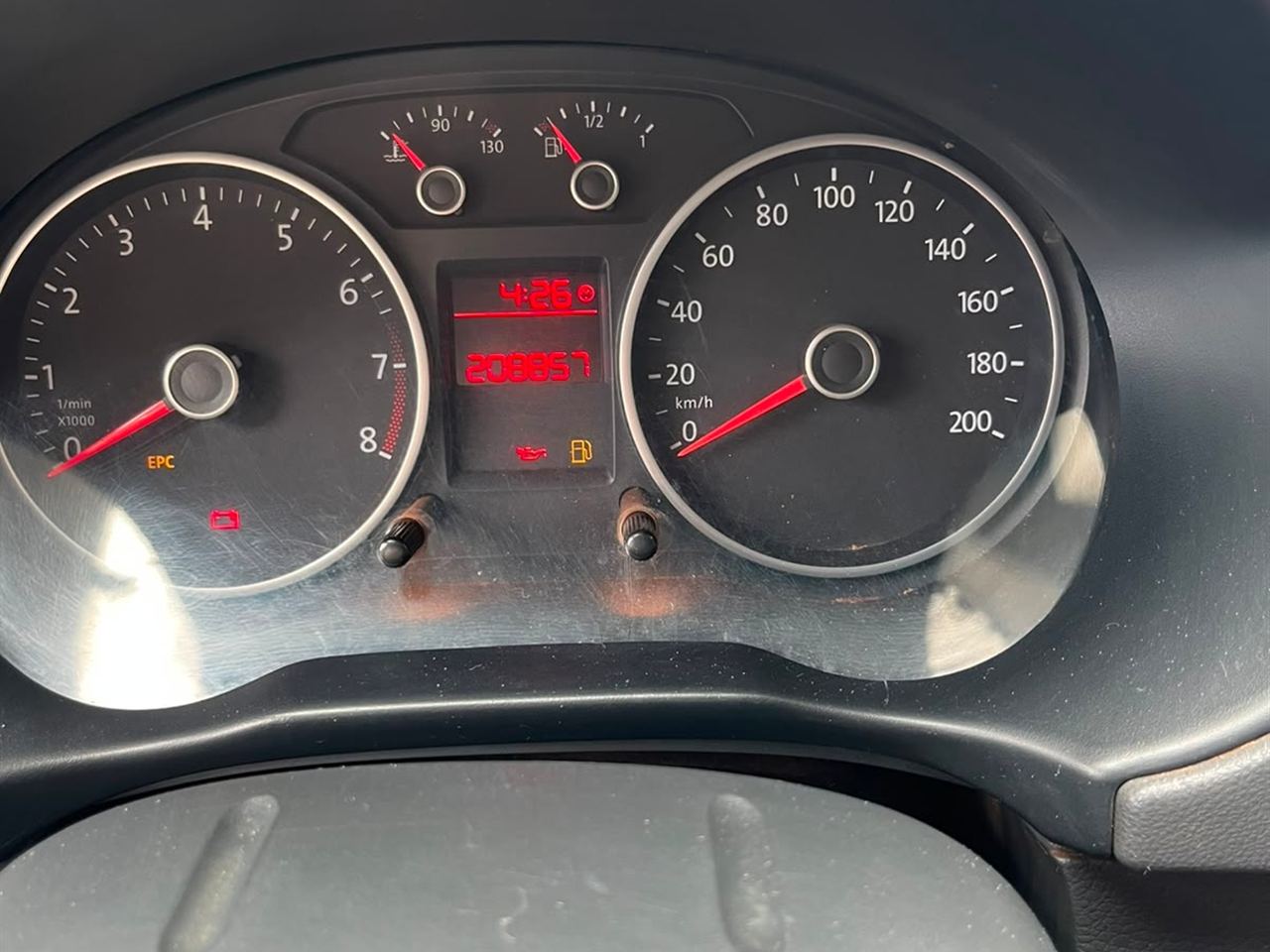 Volkswagen Voyage 1.0 Tec City (flex) Prata - foto 8