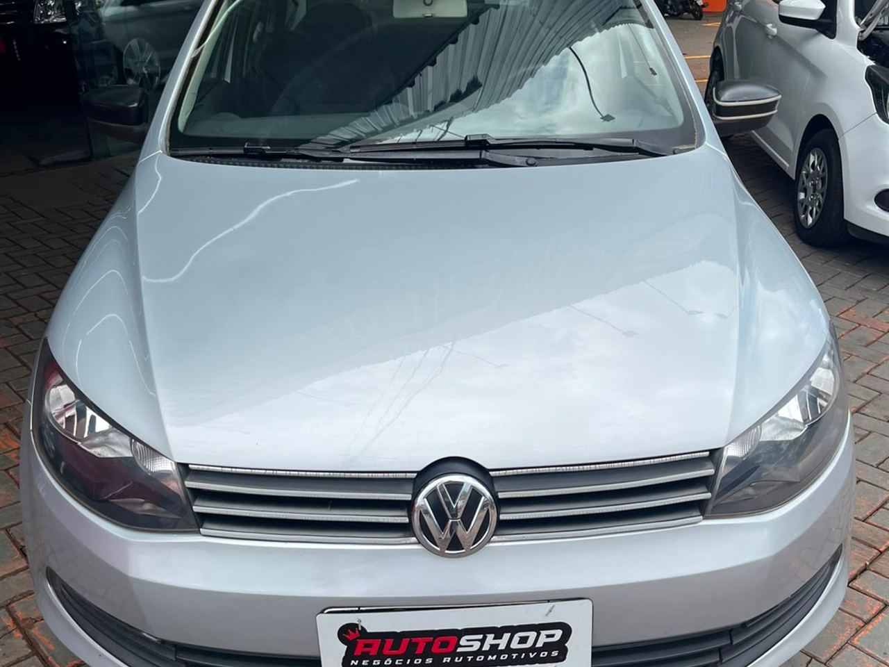 Volkswagen Voyage 1.0 Tec City (flex) Prata - foto 5