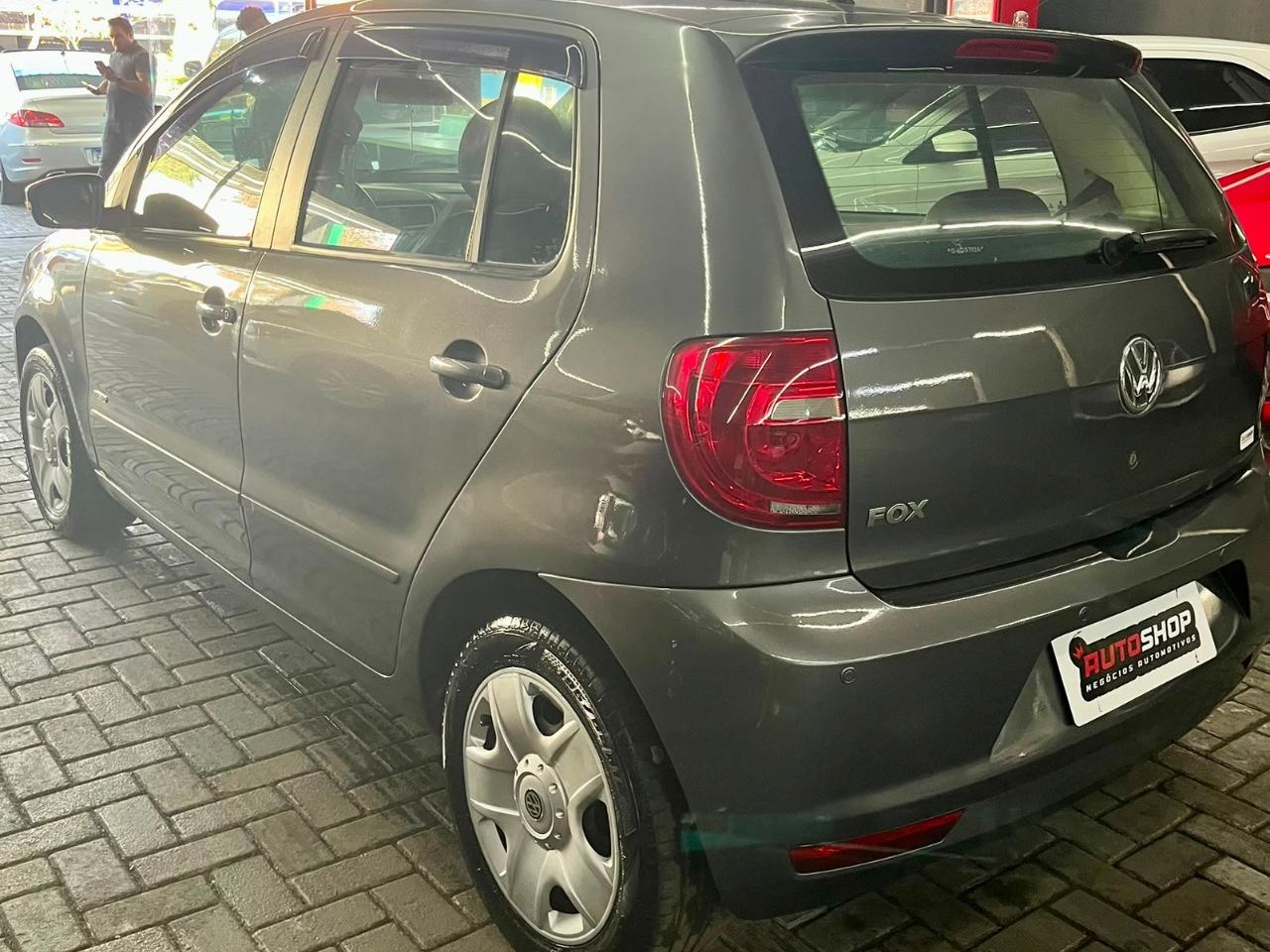 Volkswagen Fox 1.0 Mi Total Flex 8V 3P - foto 3
