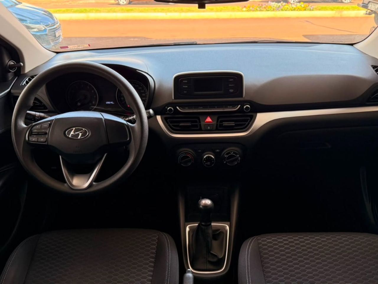 Hyundai HB20 1.0 Sense Preto - foto 9