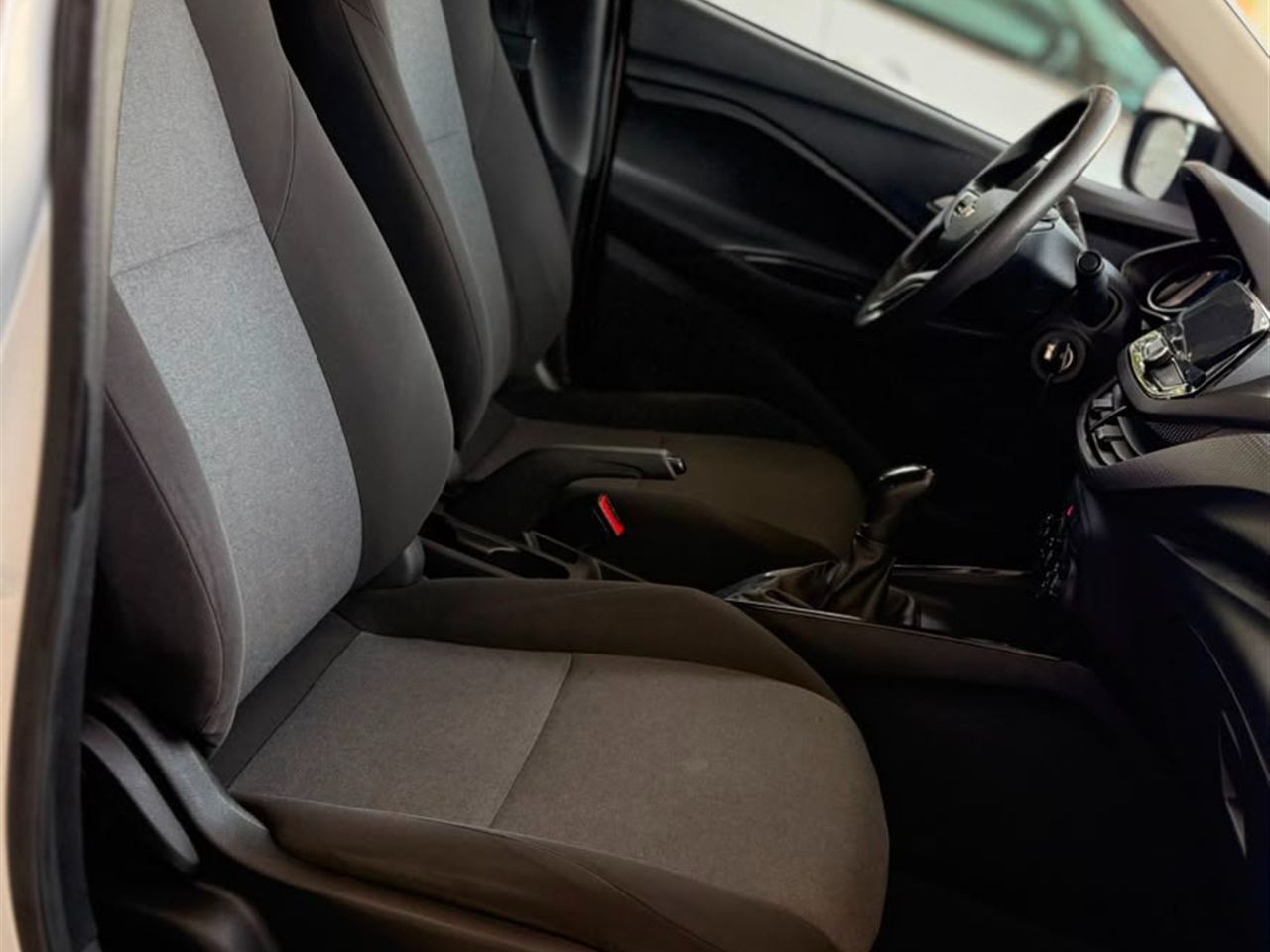 Chevrolet Onix 1.0 LT (flex) Prata - foto 6