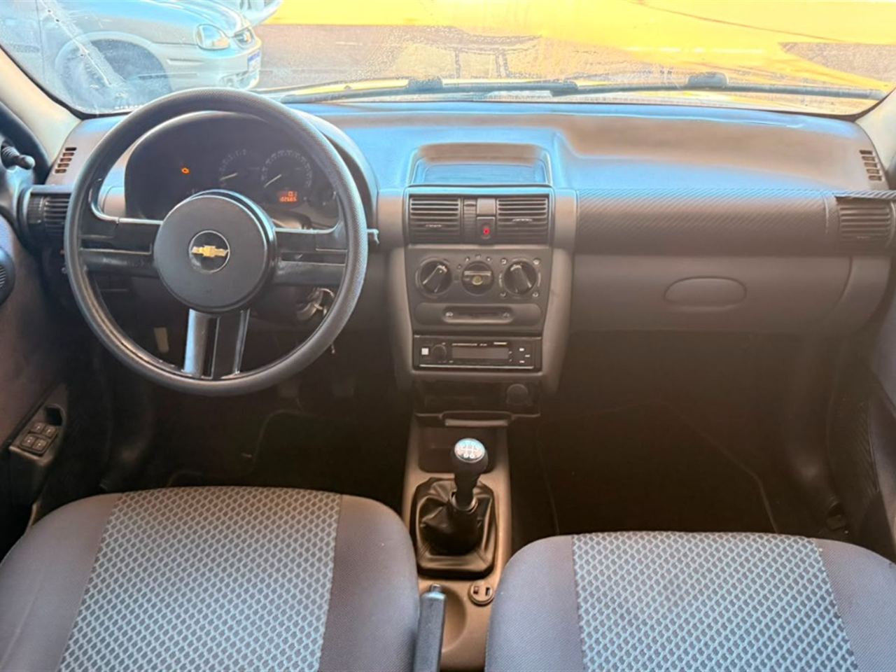 Chevrolet Classic Ls Vhc E 1.0 (flex) Bege - foto 8