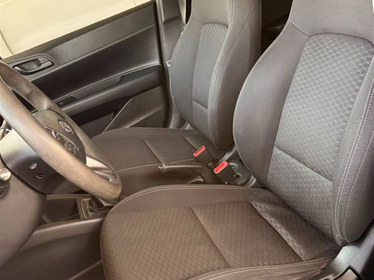 Hyundai HB20 1.0 Sense Preto - foto 11
