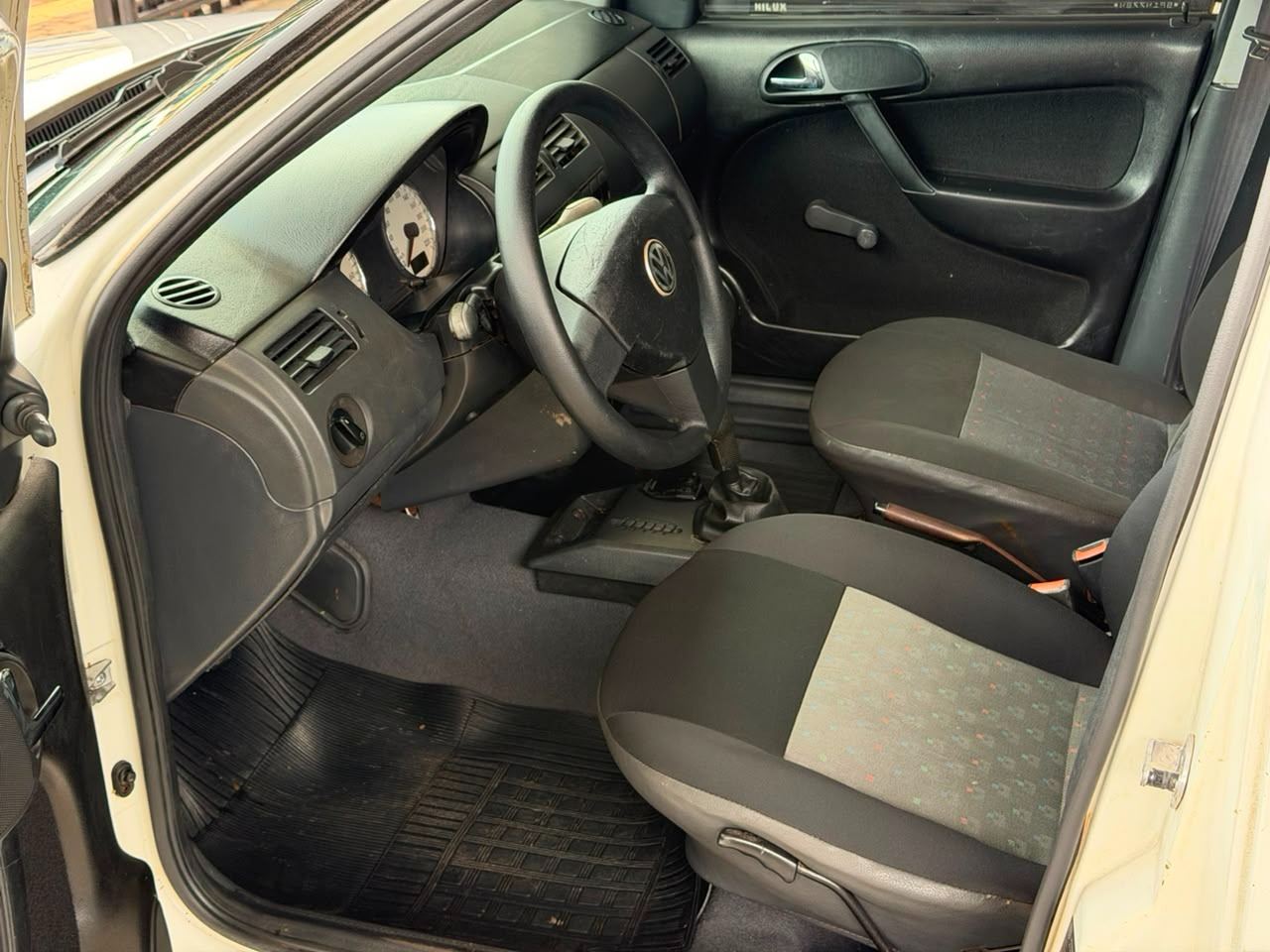 Volkswagen Saveiro 1.6 (flex) Branco - foto 8