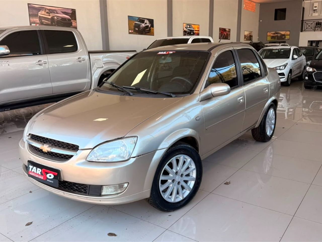 Chevrolet Classic Ls Vhc E 1.0 (flex) Bege - foto 2